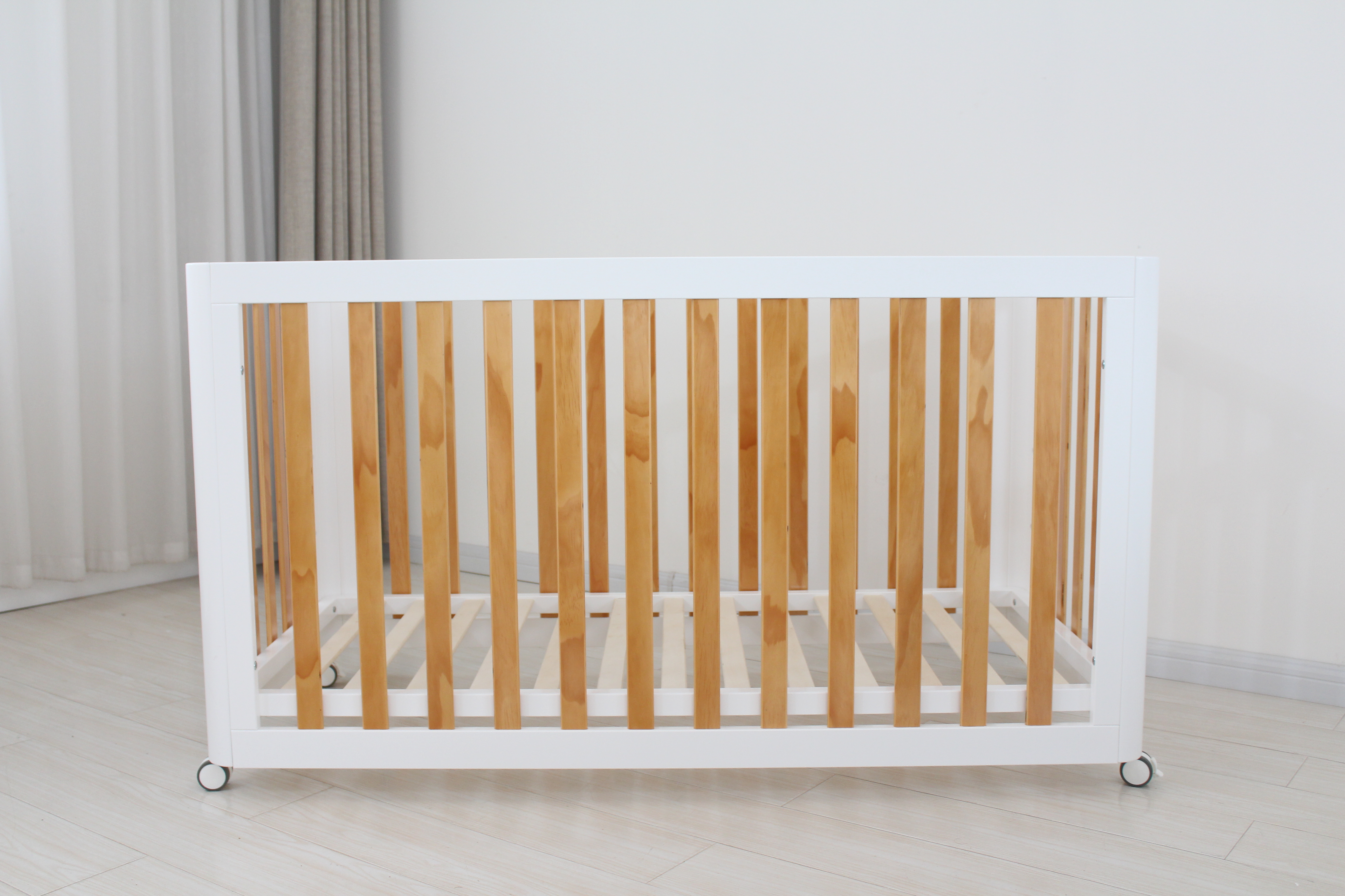 Baby Crib BC-2208 (1).JPG